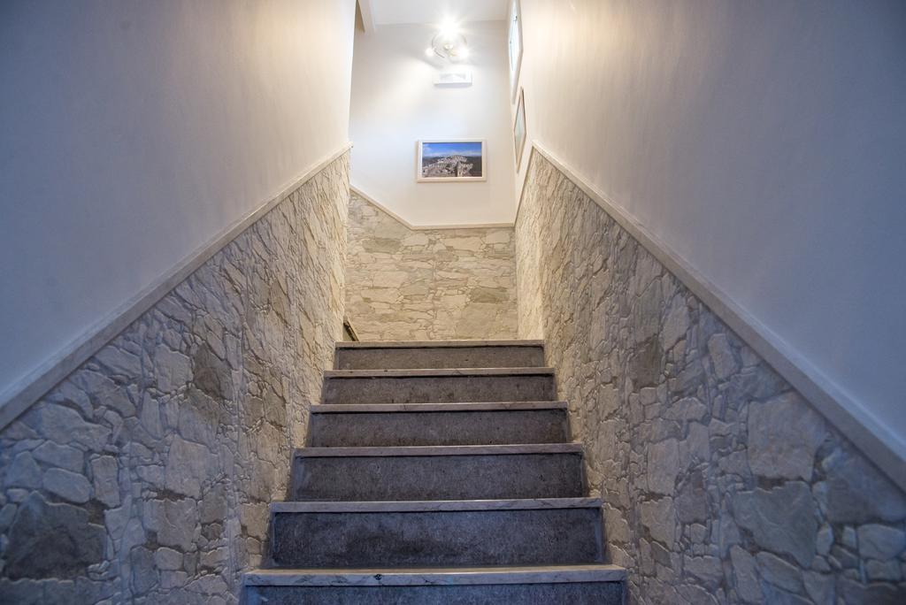 Couette-café Belvedere All'idria 3*